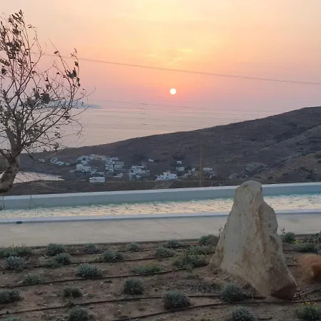 Regenesis 2 Villas Tinos *